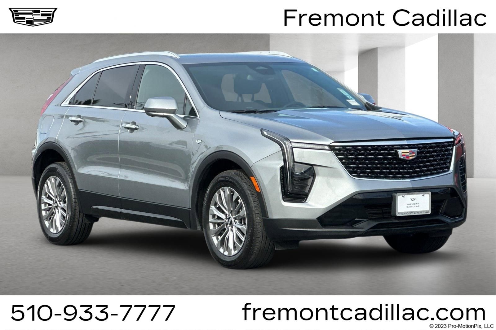 Certified 2025 Cadillac XT4 Premium Luxury image 1