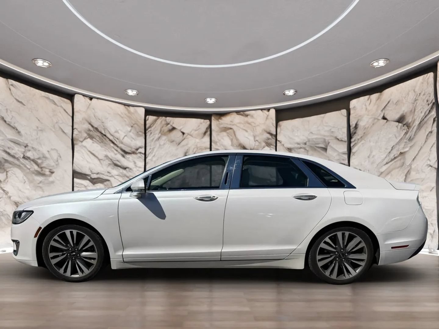 Used 2017 Lincoln MKZ Reserve w/ Climate Package FWD image 5