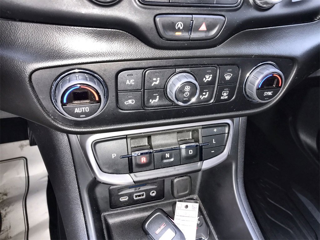 Used 2022 GMC Terrain AT4 w/ LPO, Floor Liner Package image 18