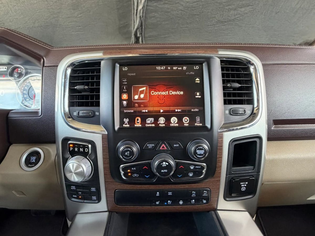 Used 2016 RAM 1500 Laramie w/ Convenience Group AWD/4WD image 61