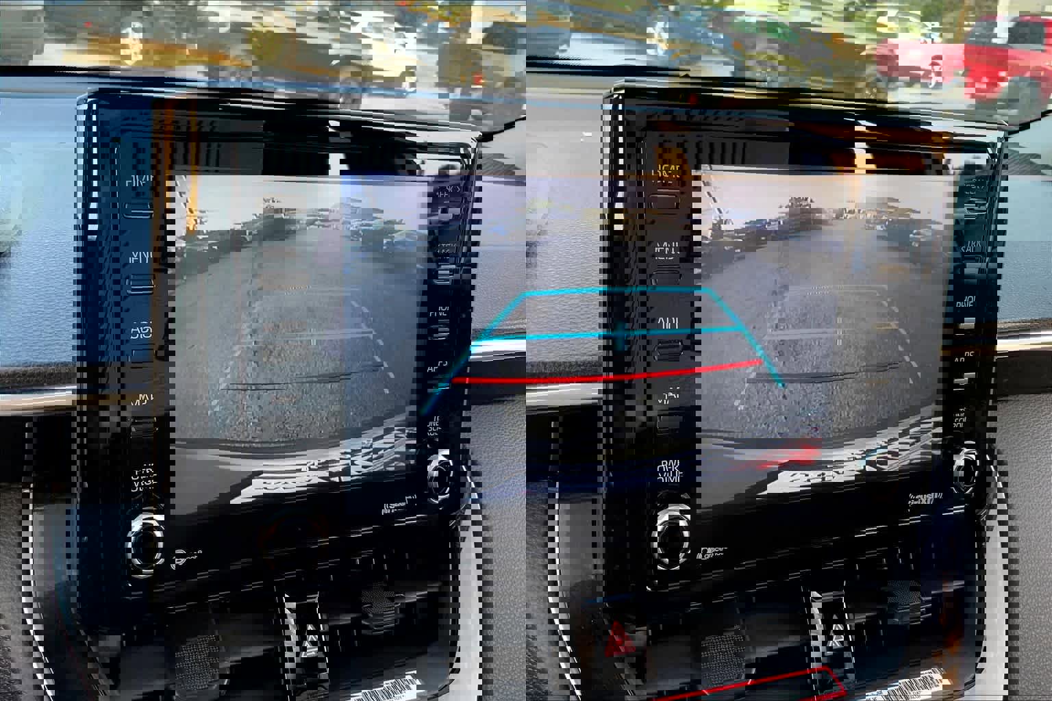 Used 2022 Toyota Corolla Cross LE image 25