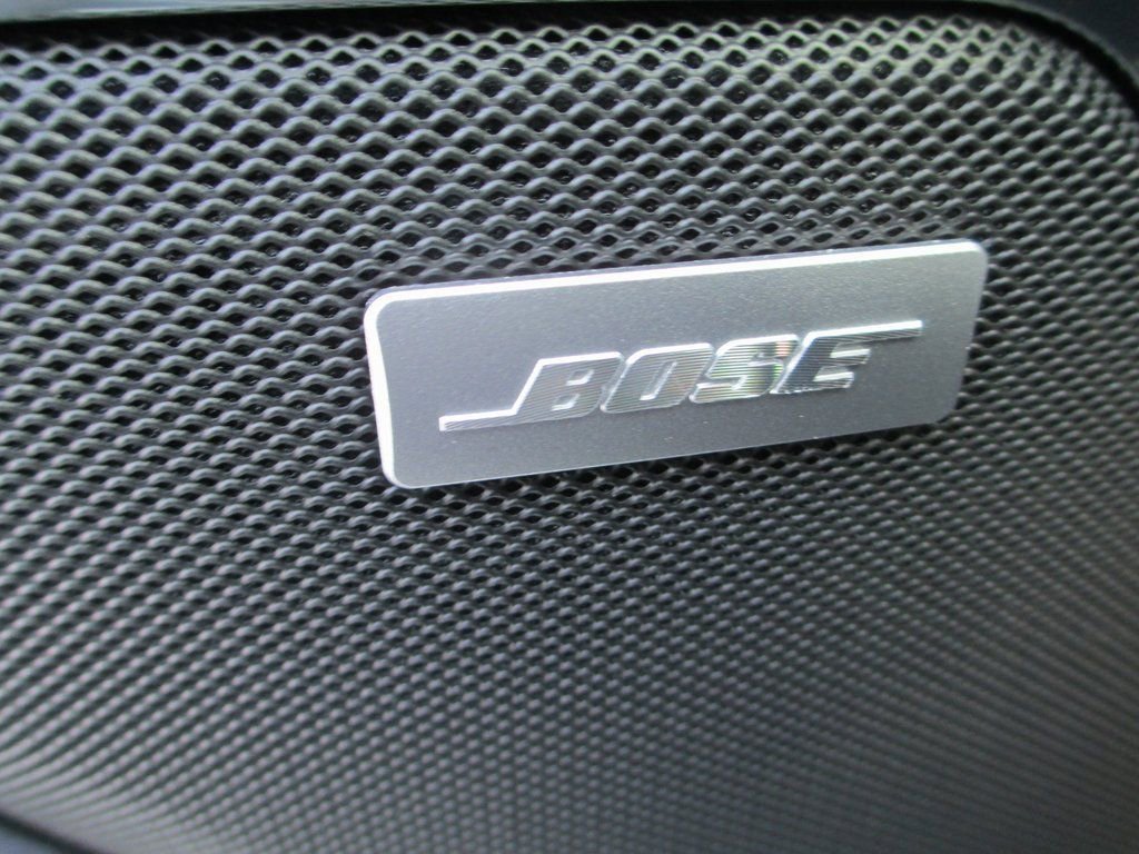 New 2026 GMC Sierra 1500 SLT w/ SLT Convenience Package image 18