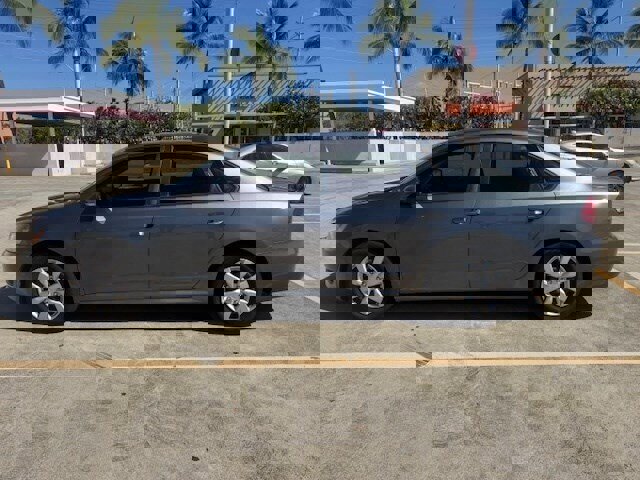 Used 2014 Volkswagen Passat 1.8T S FWD image 2