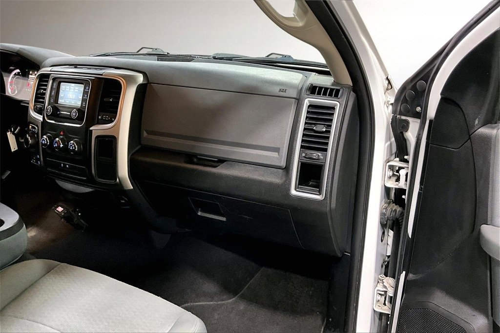 Used 2017 RAM 1500 Classic SLT image 24