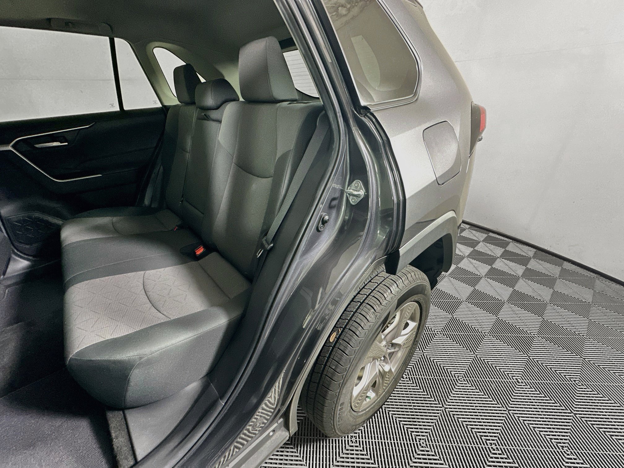 Certified 2023 Toyota RAV4 XLE w/ Convenience Package FWD image 26