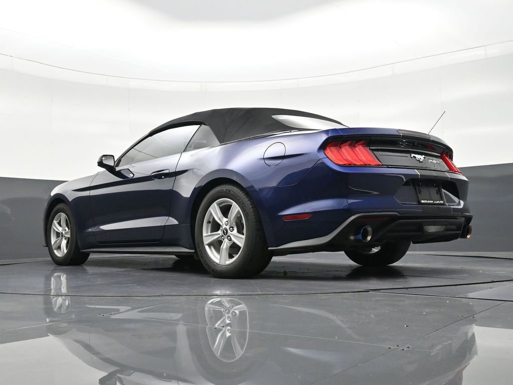 Used 2020 Ford Mustang Convertible image 27