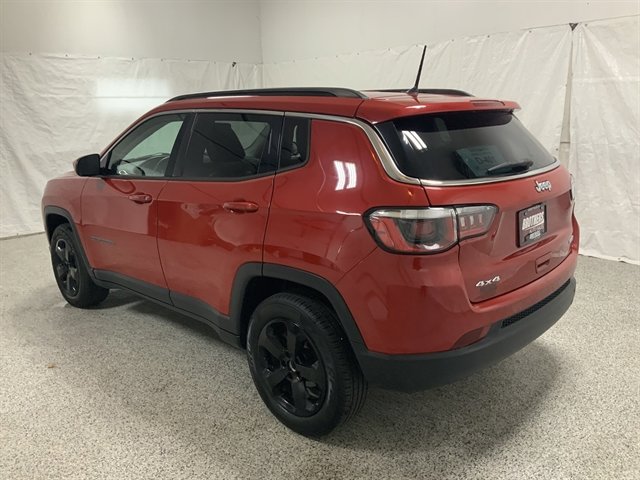 Used 2017 Jeep Compass Latitude image 6
