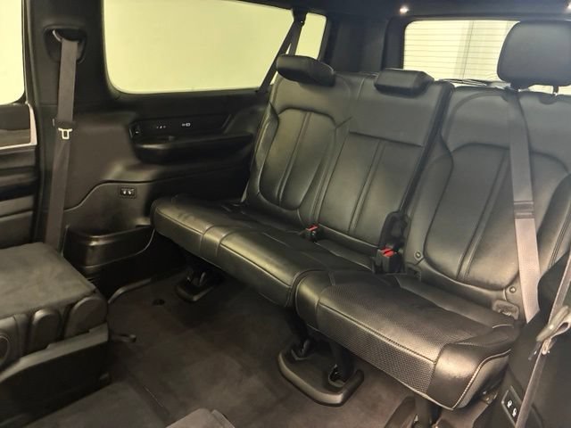 Used 2023 Jeep Wagoneer L Series III w/ Premium Group I AWD/4WD image 45