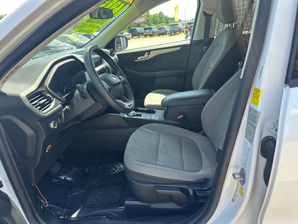 Used 2021 Ford Escape SE FWD image 11