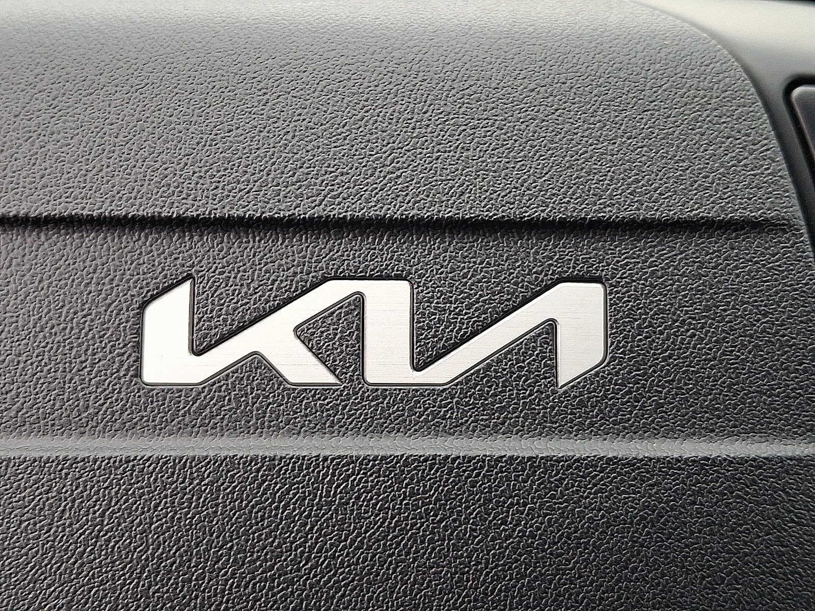 New 2026 Kia Sportage EX FWD image 18