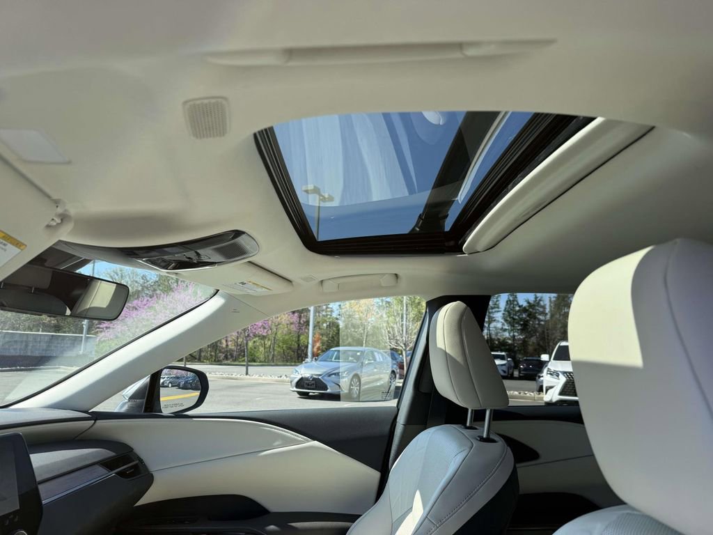 Used 2024 Lexus RX 350 Premium w/ Accessory Package (K3) image 21