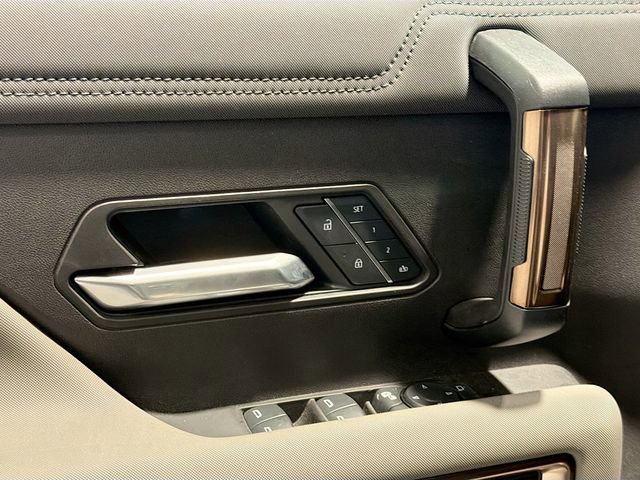 New 2025 GMC Hummer EV 2X AWD/4WD image 16