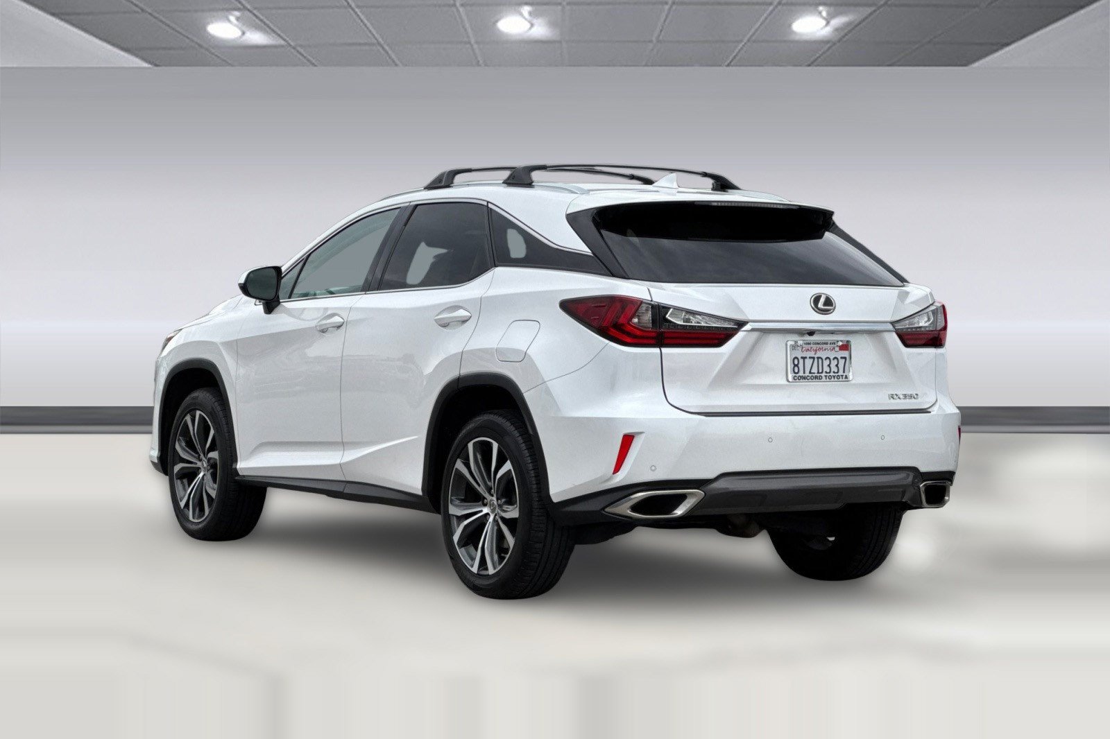 Used 2017 Lexus RX 350 FWD w/ Premium Package image 3