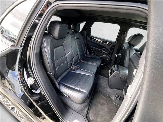 Used 2020 Porsche Cayenne S AWD/4WD image 26