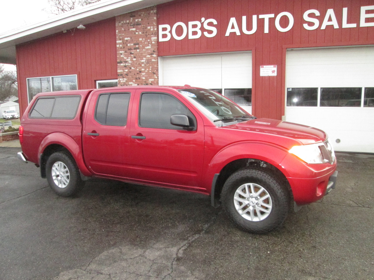 Used 2015 Nissan Frontier SV w/ SV Value Truck Package image 5