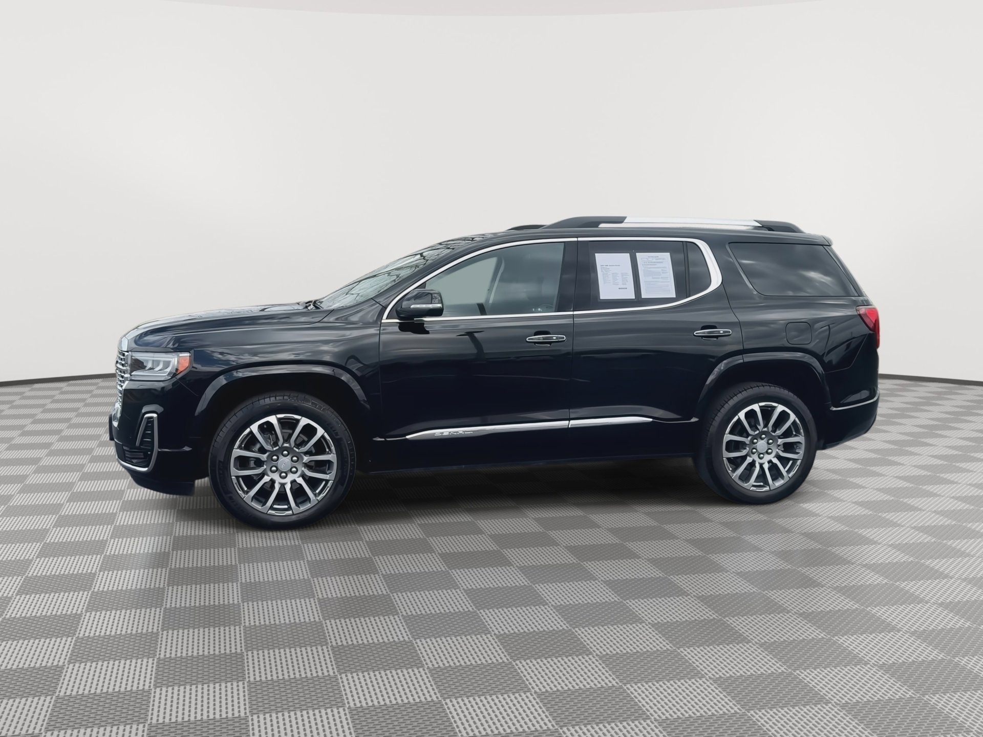 Certified 2023 GMC Acadia Denali w/ Denali Ultimate Package image 5