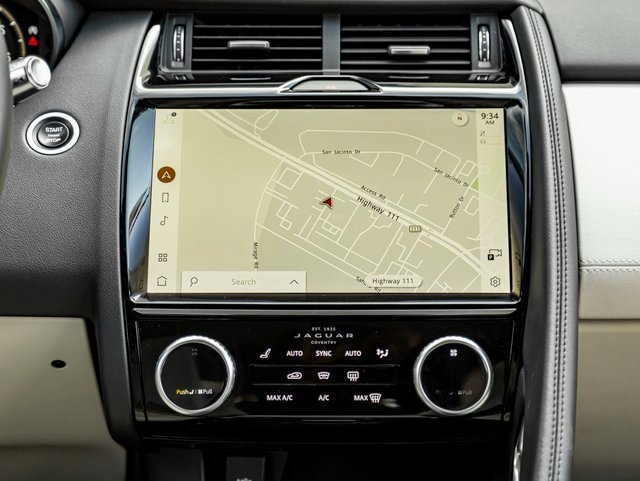 Used 2022 Jaguar E-PACE SE image 18