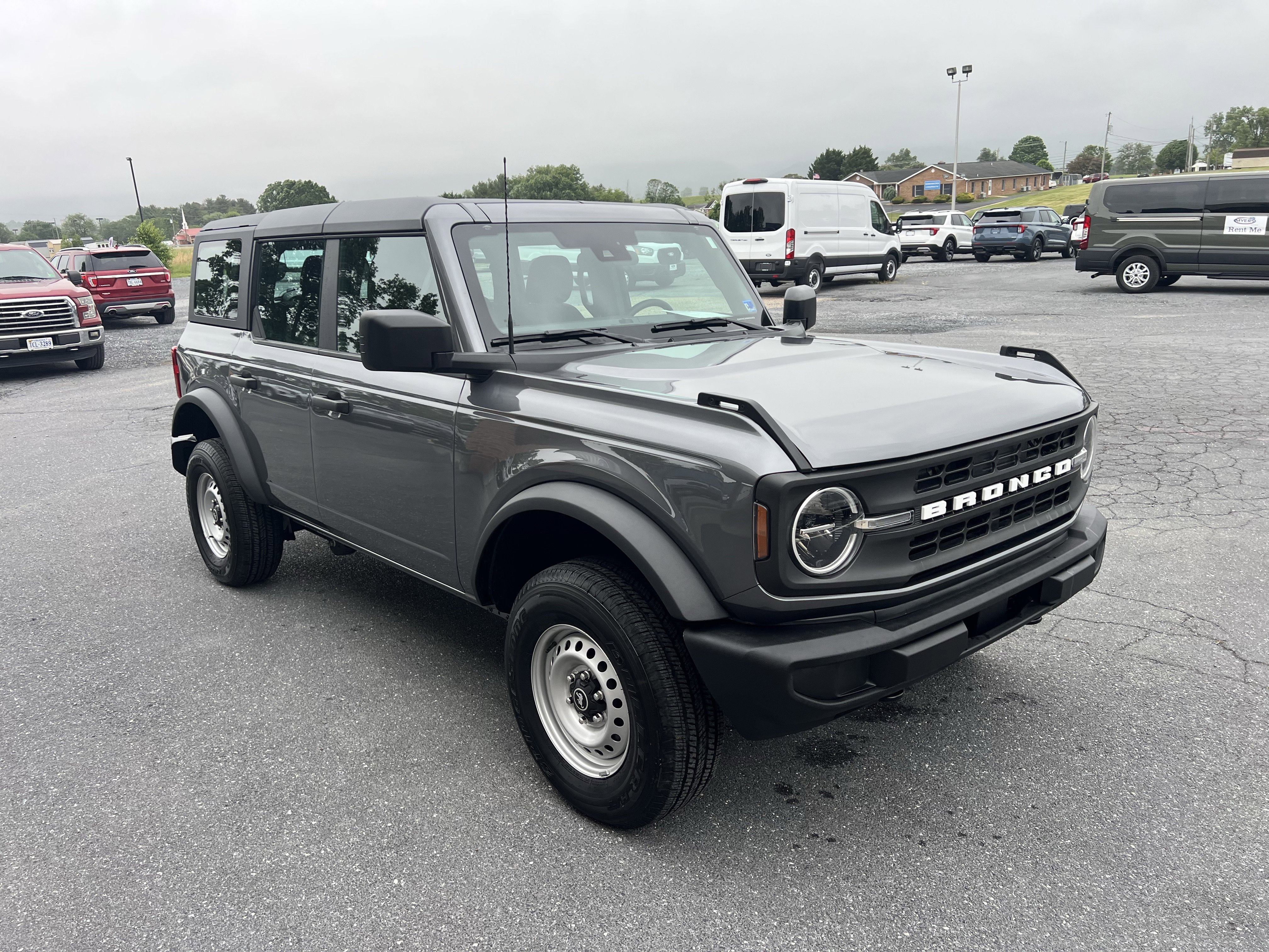 Used 2025 Ford Bronco 4-Door AWD/4WD image 5