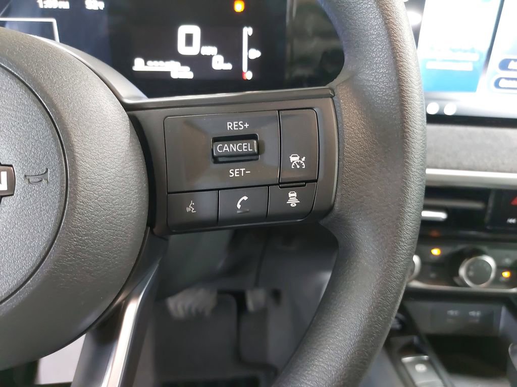 New 2026 Nissan Kicks S image 18