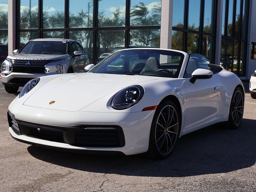 Used 2023 Porsche 911 Carrera w/ Premium Package image 9