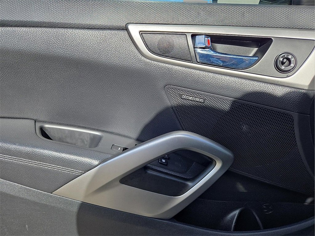 Used 2016 Hyundai Veloster Base w/ Option Group 02 image 13