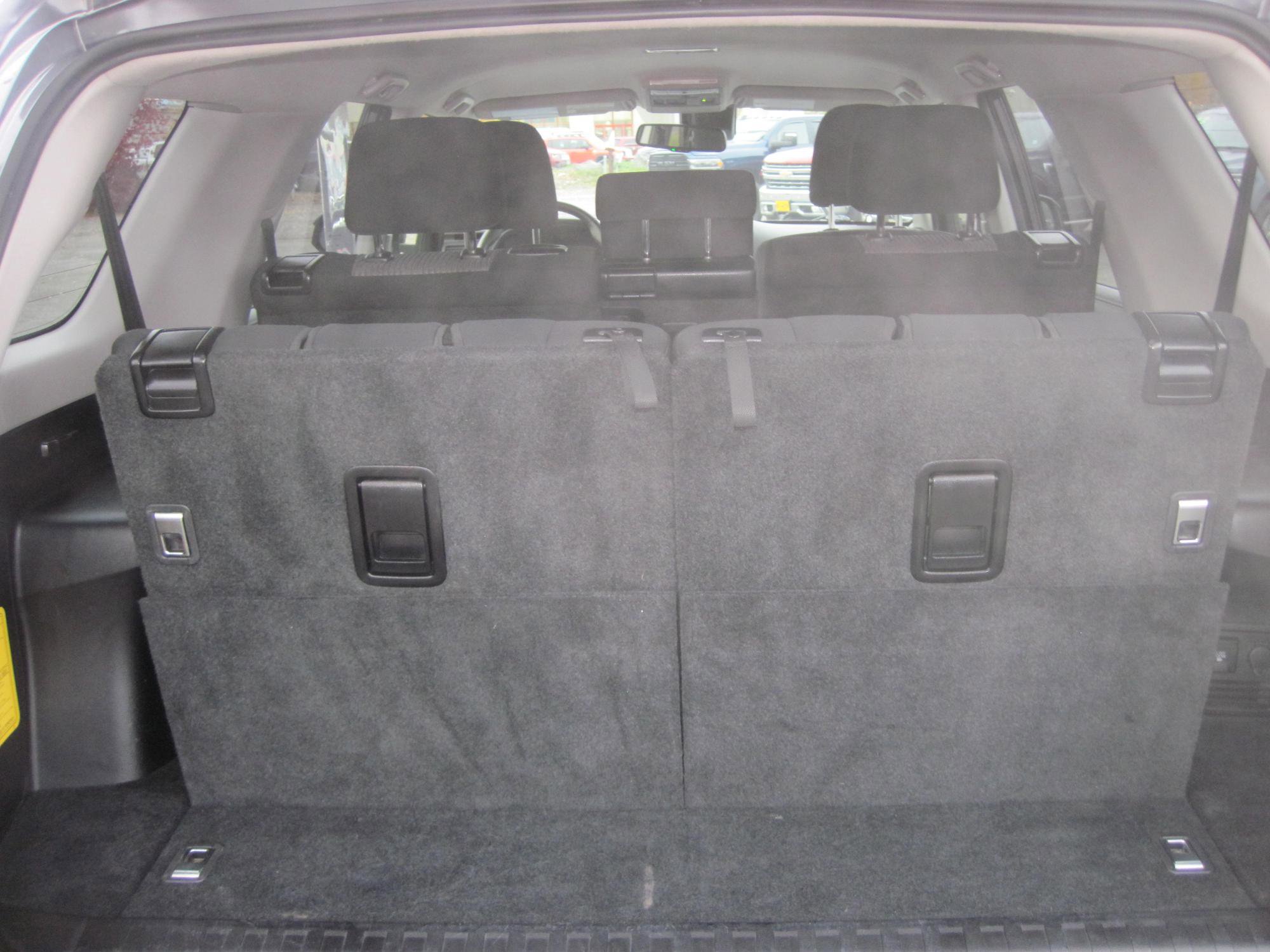Used 2023 Toyota 4Runner SR5 AWD/4WD image 6