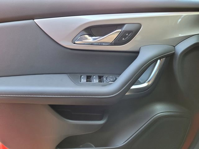 Used 2025 Chevrolet Blazer LT image 10