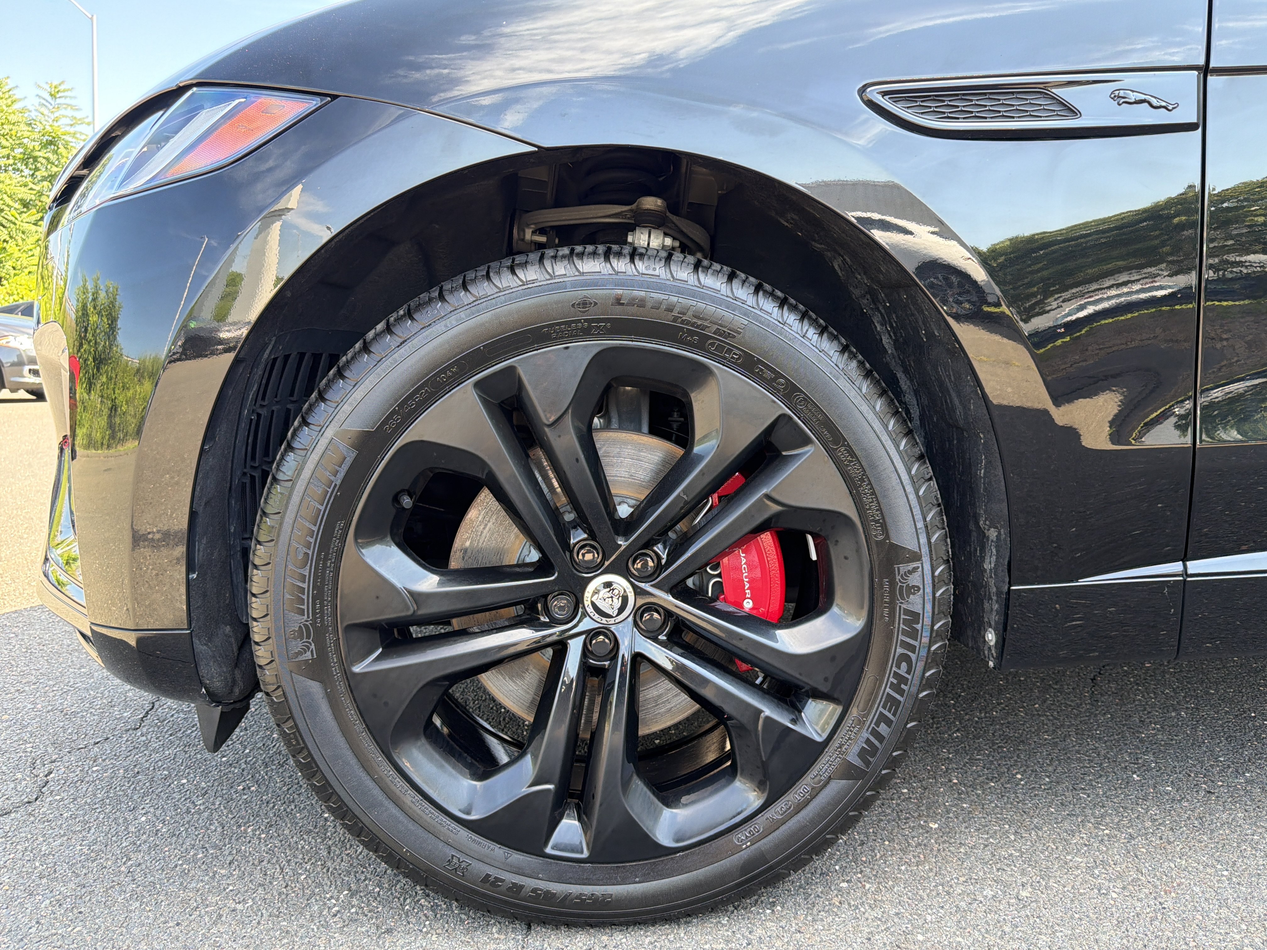 Used 2024 Jaguar F-PACE R-Dynamic S AWD/4WD image 11