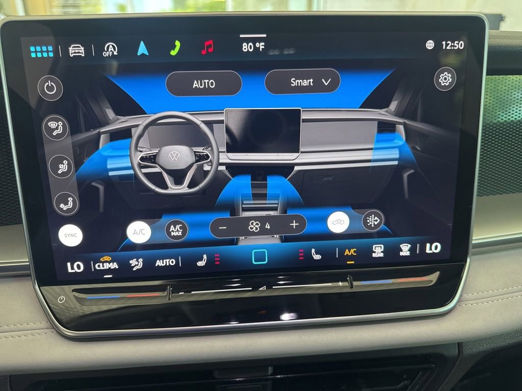 Certified 2025 Volkswagen Tiguan SE FWD image 15