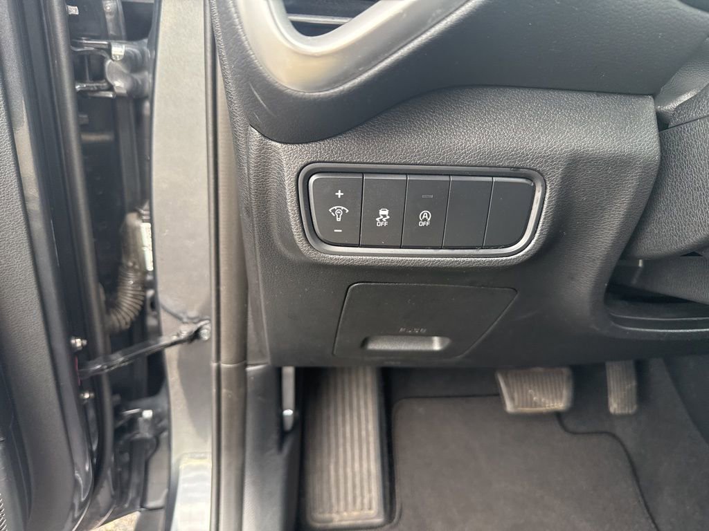 Used 2024 Kia Soul LX w/ Option Group 015 image 28