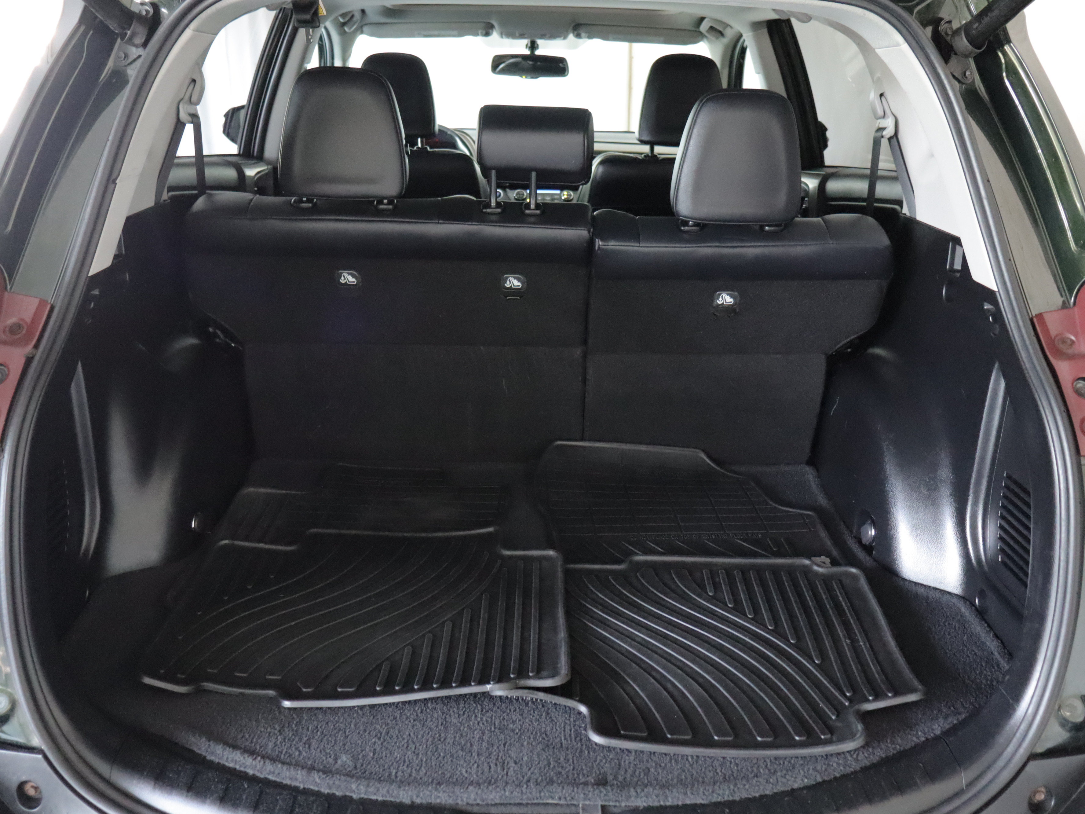 Used 2013 Toyota RAV4 Limited AWD/4WD image 20