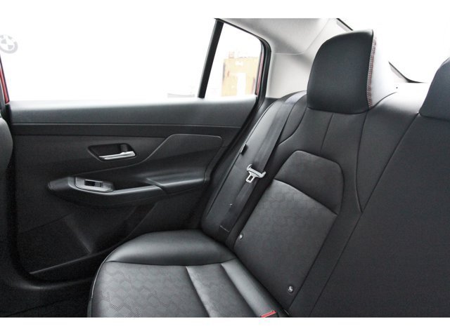 New 2027 Nissan Sentra SR w/ SR Premium Package FWD image 9
