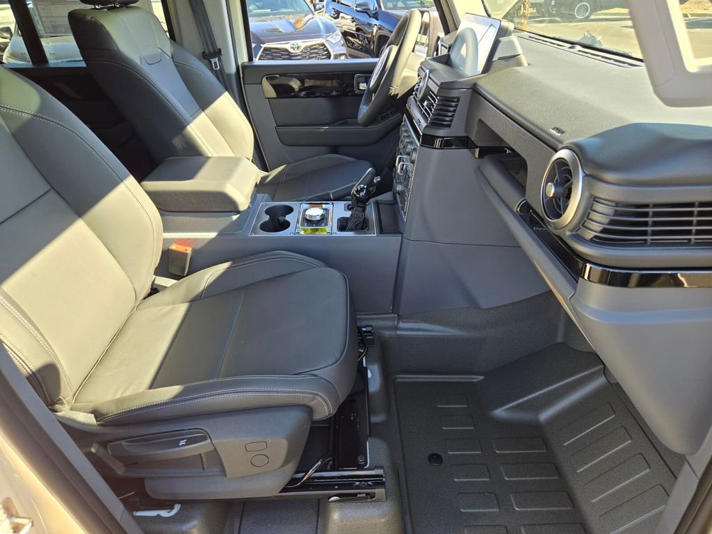 New 2025 INEOS Grenadier Fieldmaster Edition image 17