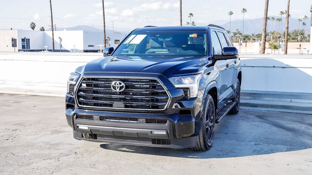 Used 2025 Toyota Sequoia SR5 image 4