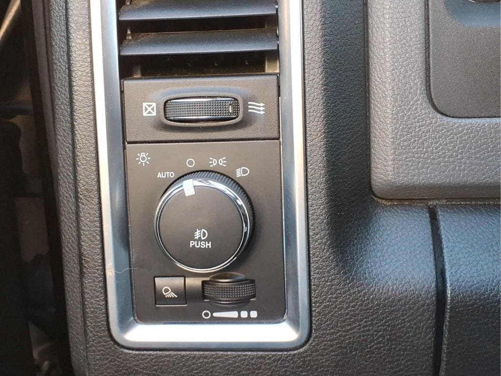 Used 2016 RAM 1500 Big Horn AWD/4WD image 19