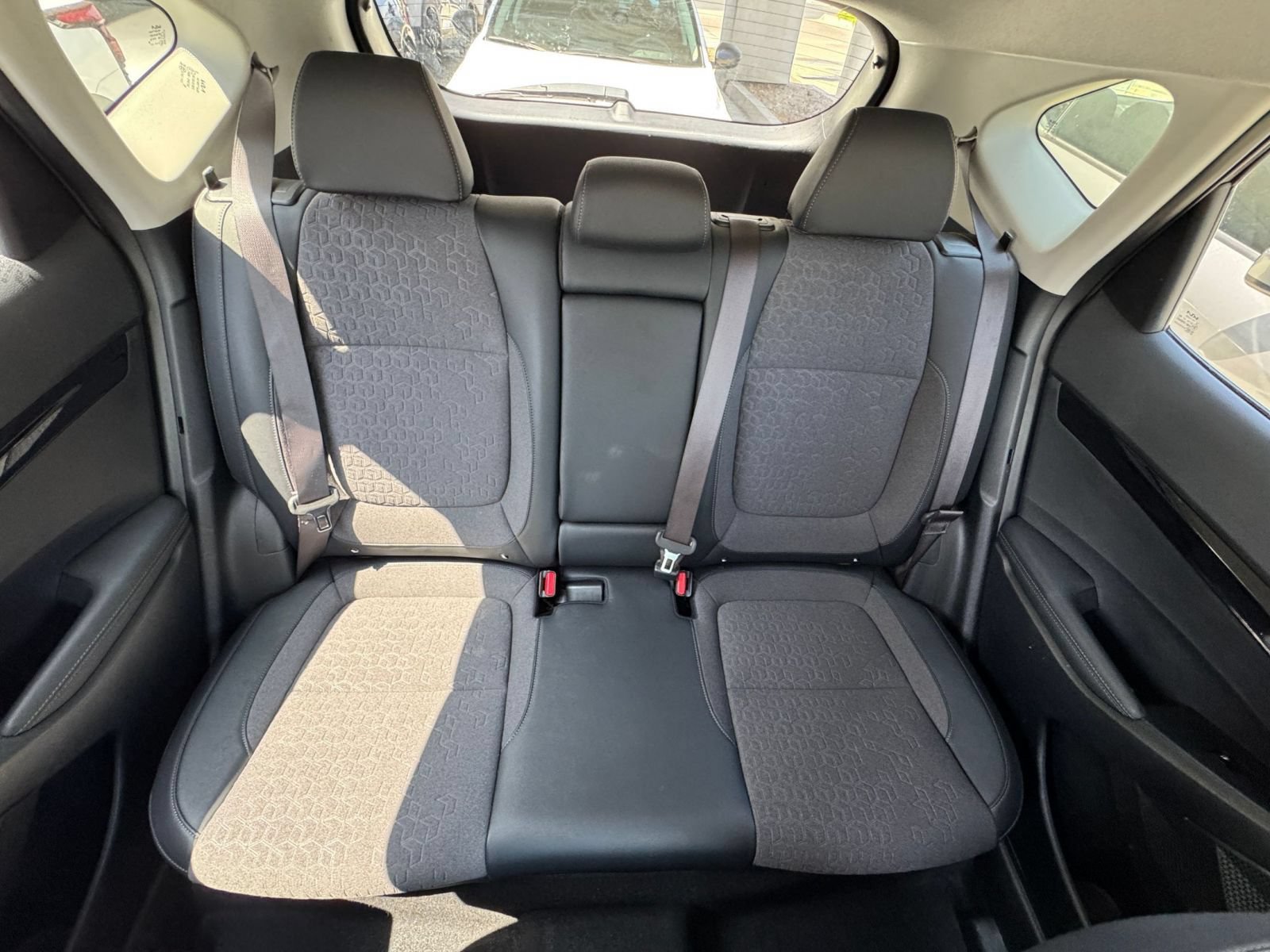 Used 2025 Kia Seltos S FWD image 39