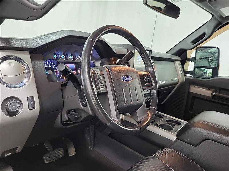 Used 2013 Ford F250 Lariat w/ Chrome Pkg image 10