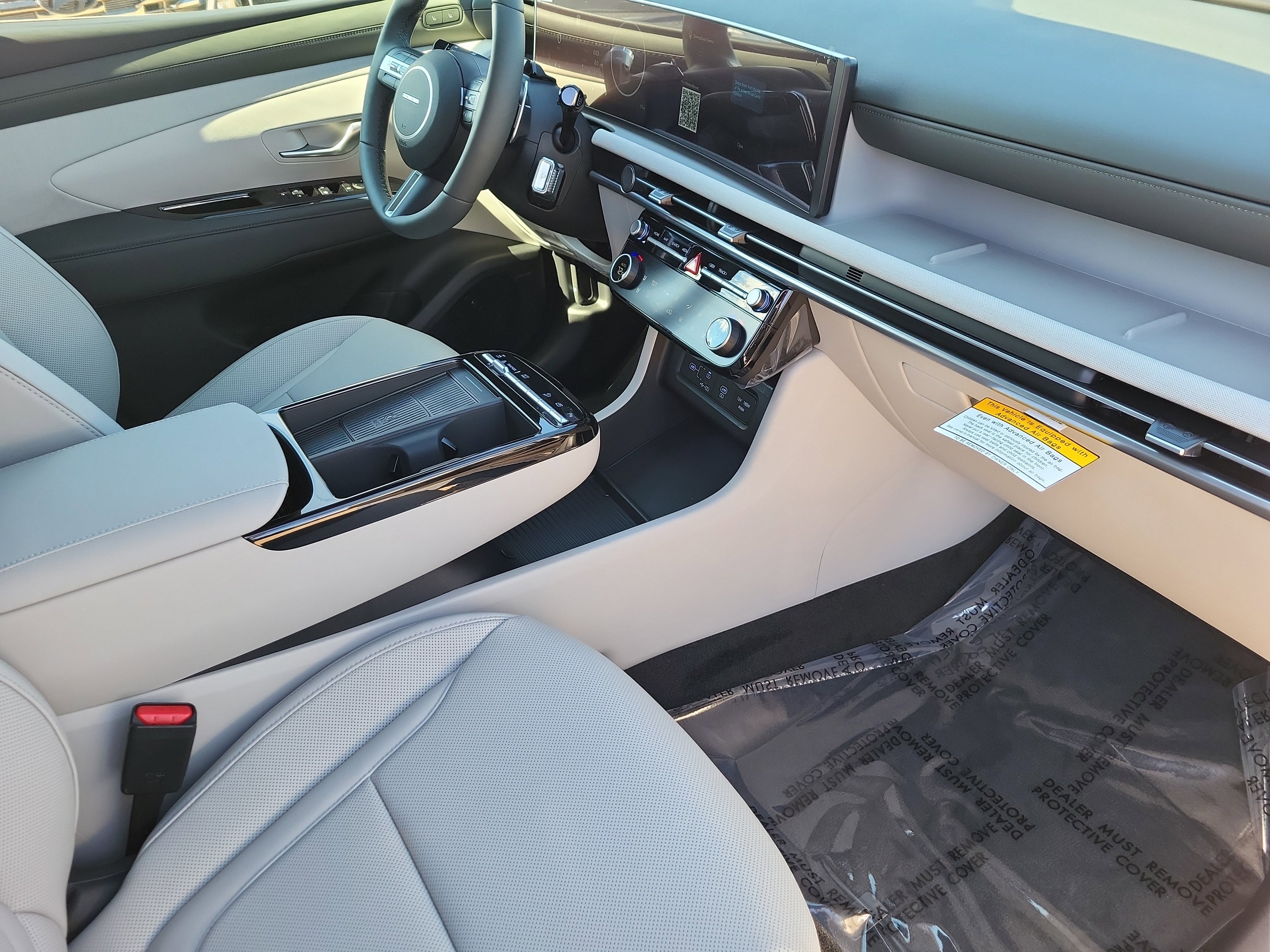 New 2025 Hyundai Tucson Limited image 14