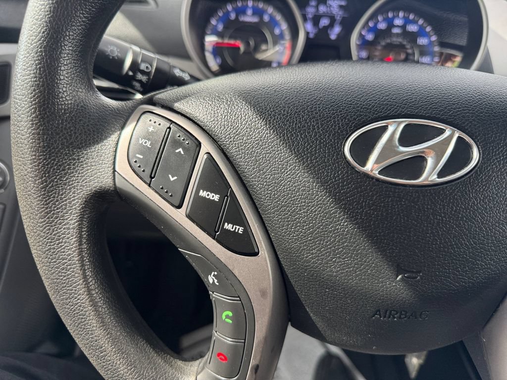 Used 2013 Hyundai Elantra GLS w/ Preferred Pkg FWD image 22