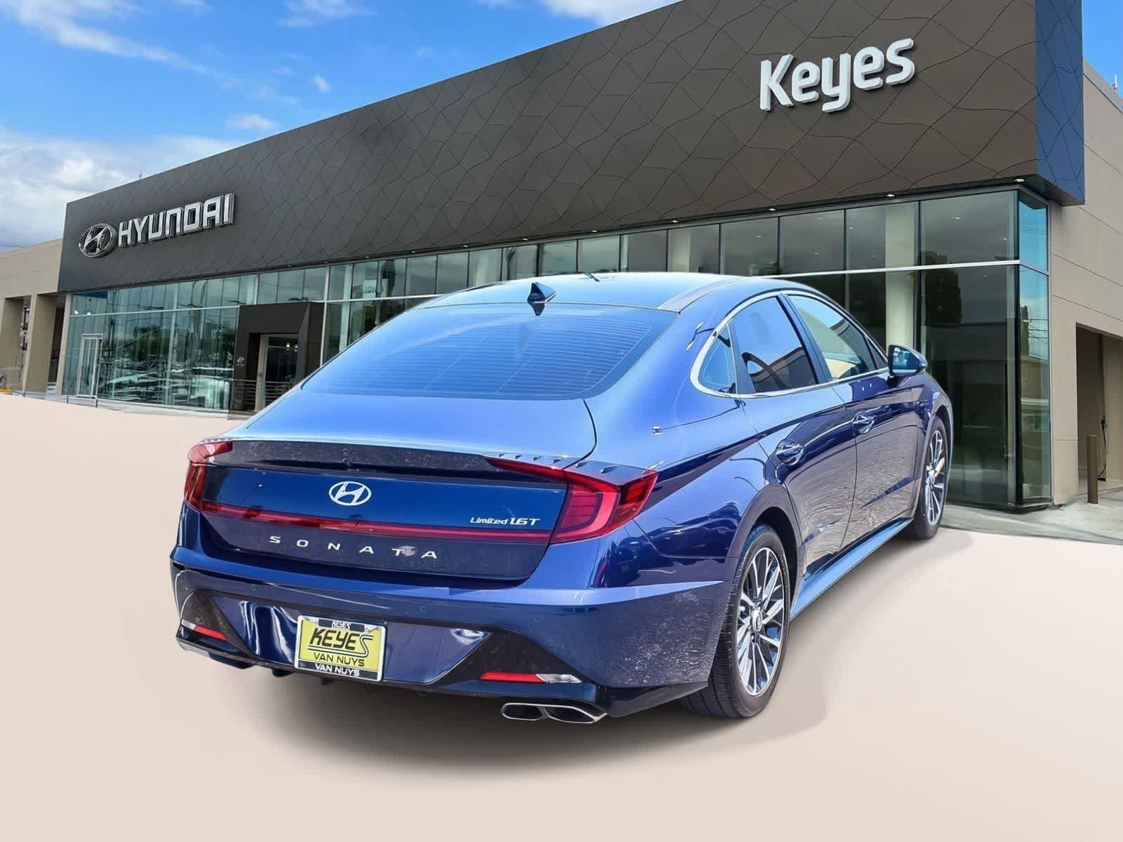 Used 2021 Hyundai Sonata Limited w/ Cargo Package FWD image 4