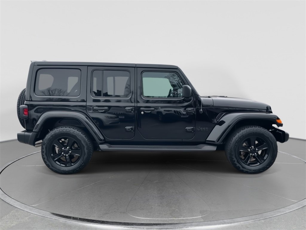 Used 2023 Jeep Wrangler Sahara image 8