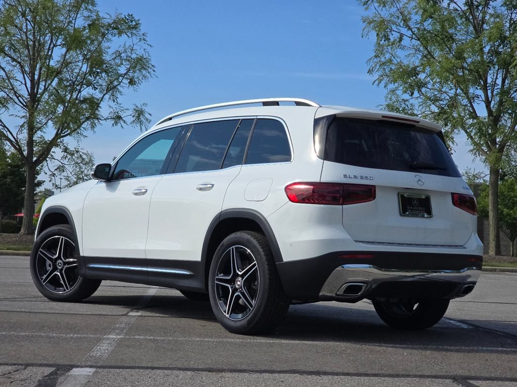 New 2026 Mercedes-Benz GLB 250 4MATIC image 14