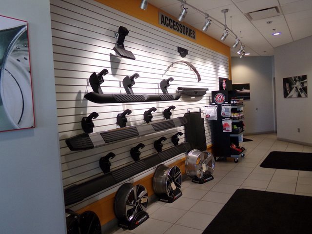 Used 2015 Chevrolet Tahoe LTZ image 18