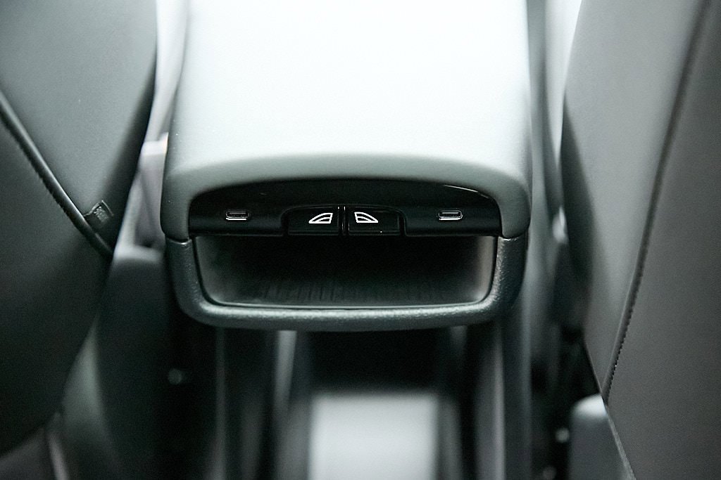 New 2026 Volvo EX30 Cross Country Ultra image 22