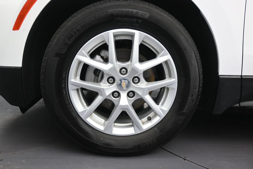Used 2023 Chevrolet Equinox LS FWD image 10