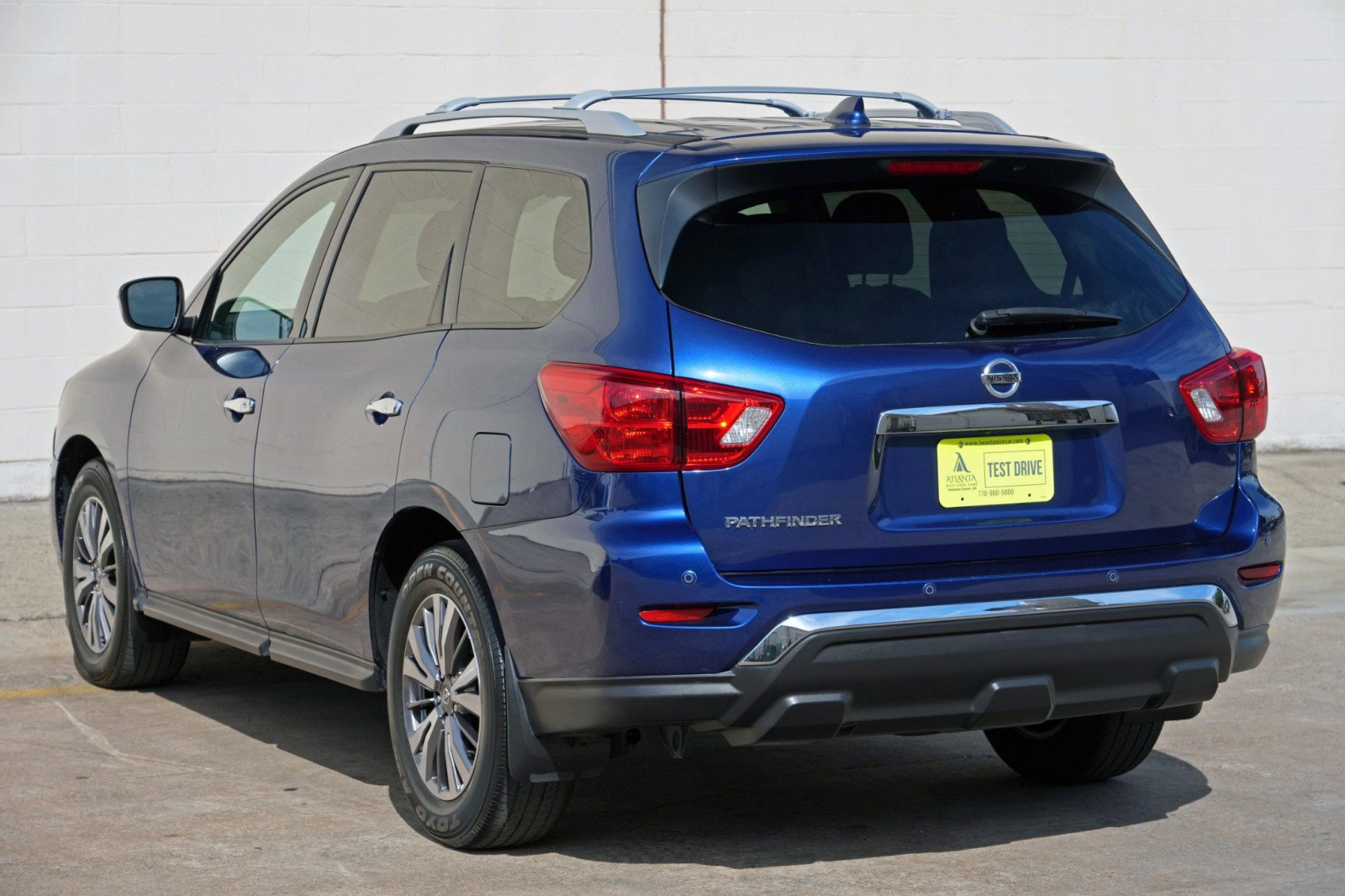 Used 2020 Nissan Pathfinder S FWD image 46