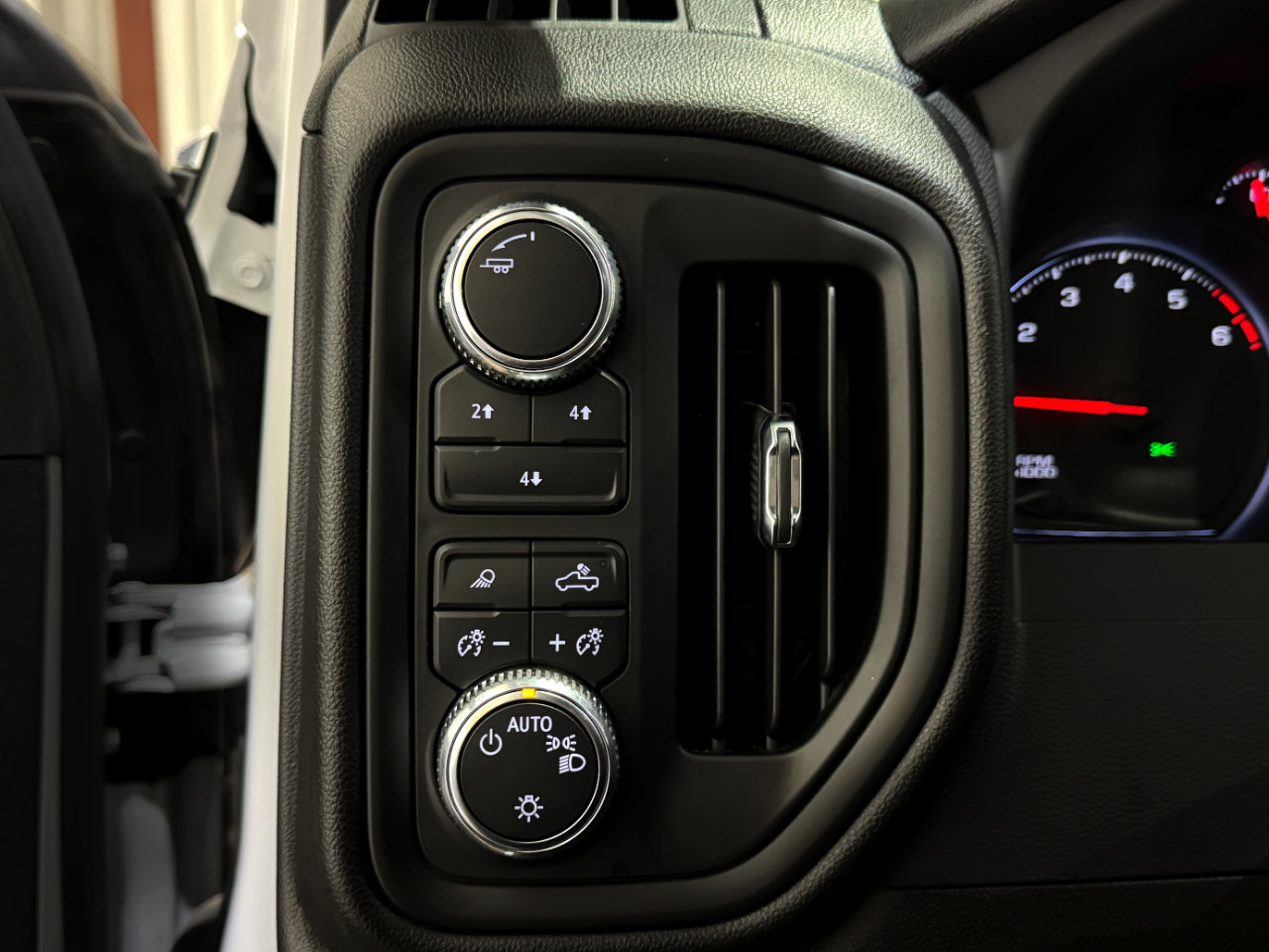 Used 2024 GMC Sierra 3500 Pro w/ 1SA Pro Safety Plus Package image 8