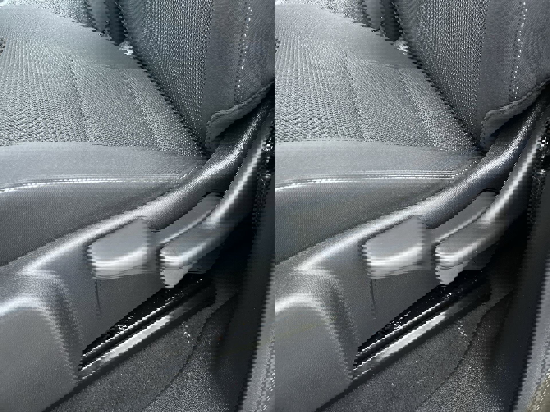 Used 2024 GMC Canyon Elevation image 12