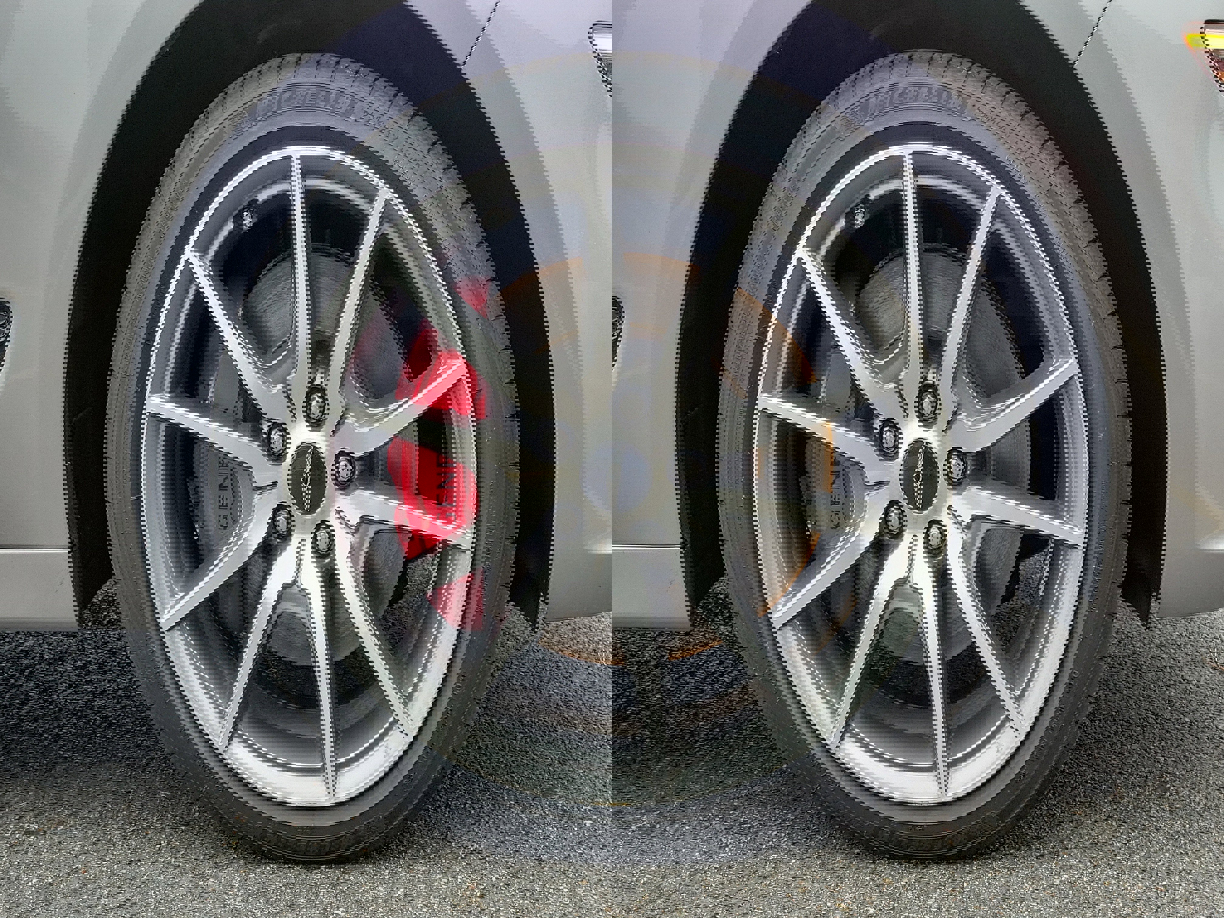 Used 2025 Genesis G70 2.5T image 5