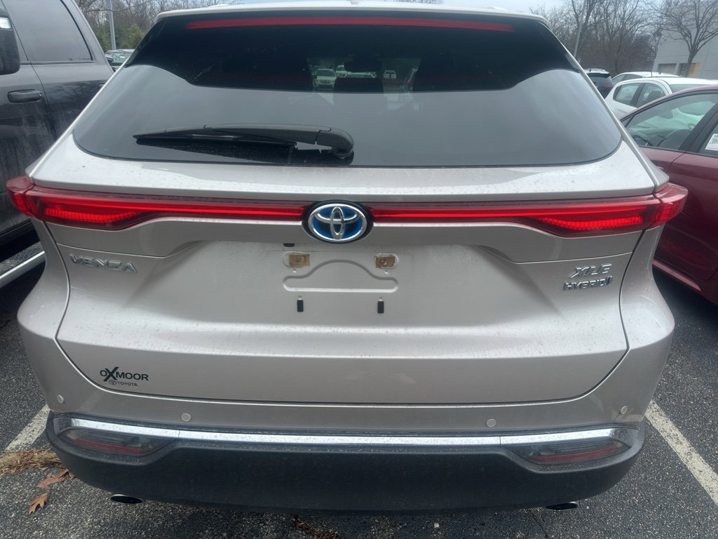 Used 2021 Toyota Venza XLE image 5